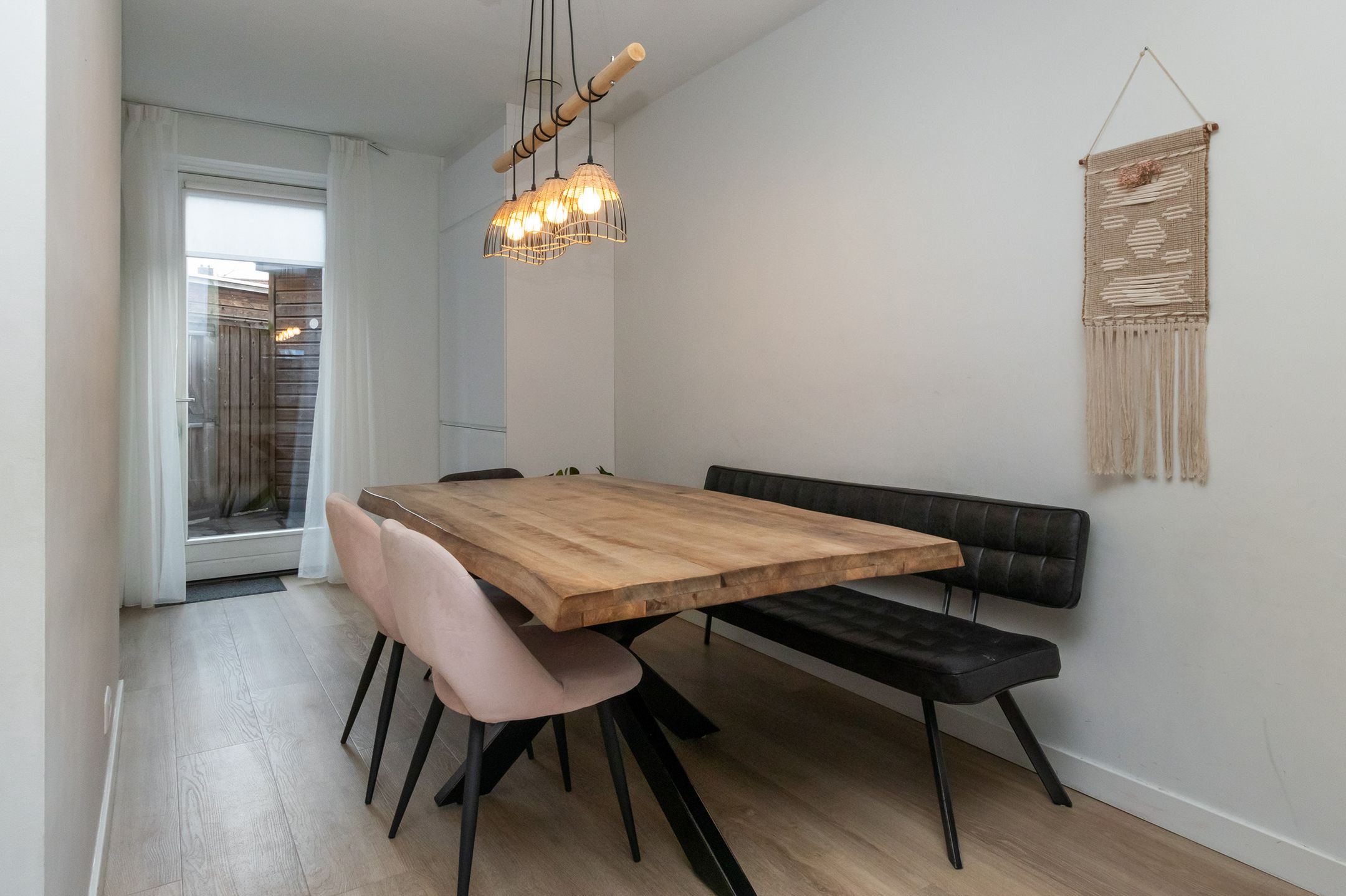 Photo 12 of Merelstraat 1