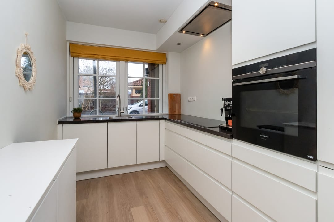 Photo 13 of Merelstraat 1