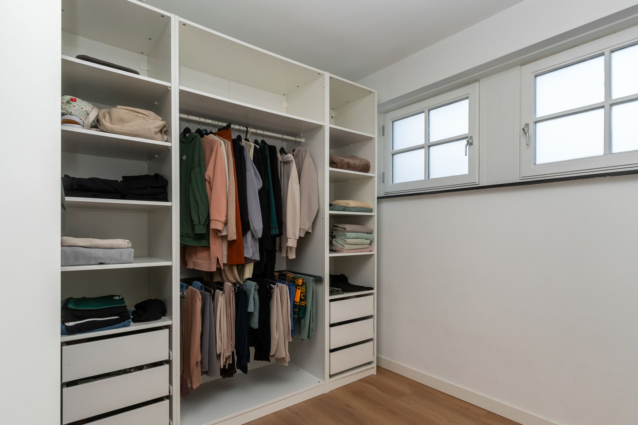 Photo 18 of Merelstraat 1