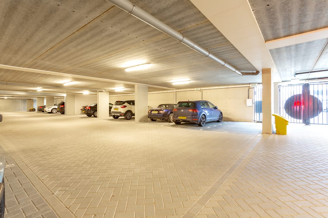 Modern luxury apartment with 115m² living space and A+++ energy rating in Muiden's Krijgsman area — 29