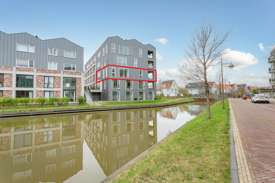 Modern luxury apartment with 115m² living space and A+++ energy rating in Muiden's Krijgsman area — 41