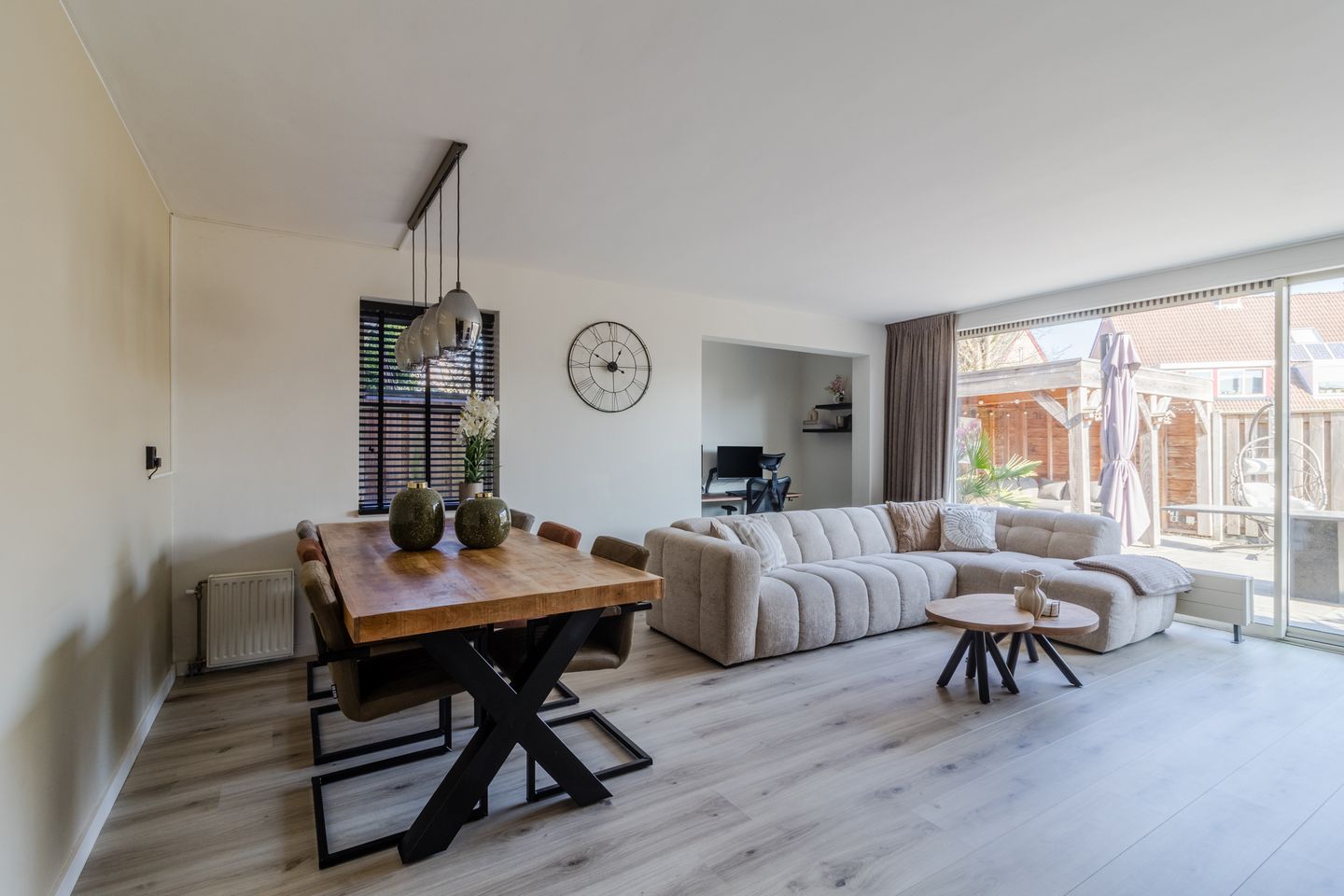 Foto 10 van Anton Wachterburg 22