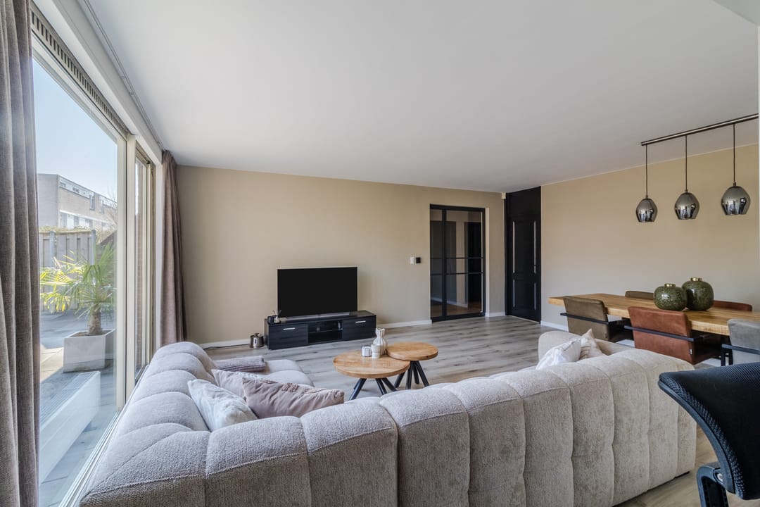 Foto 13 van Anton Wachterburg 22