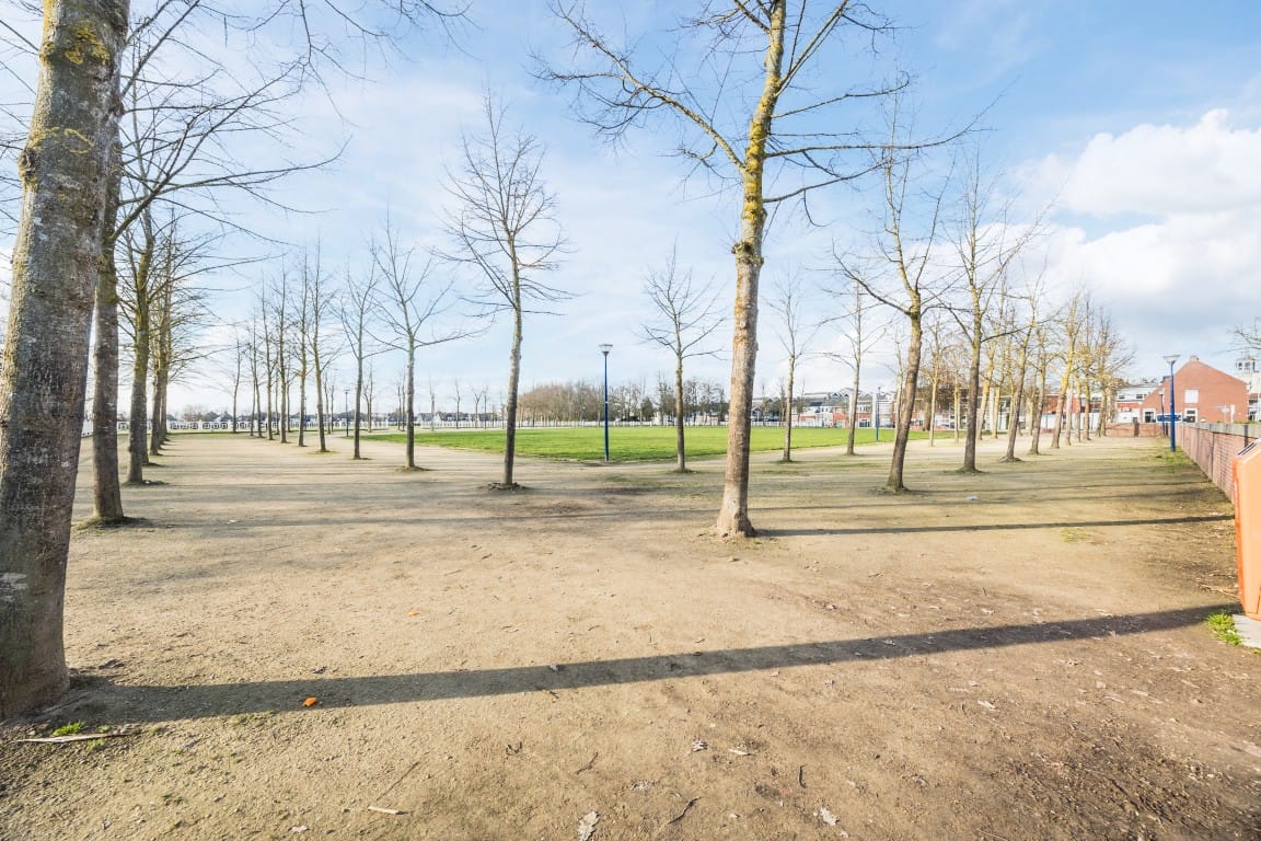 Foto 57 van Burgemeester De Roocklaan 10