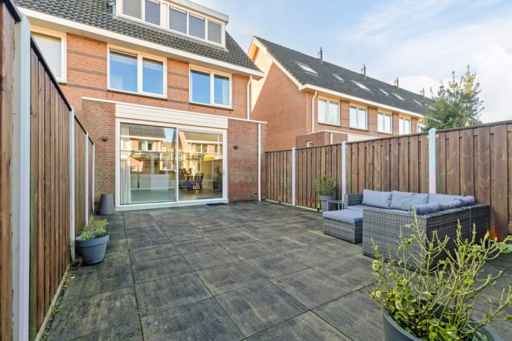 Photo 2 of Maria van der Duinstraat 10