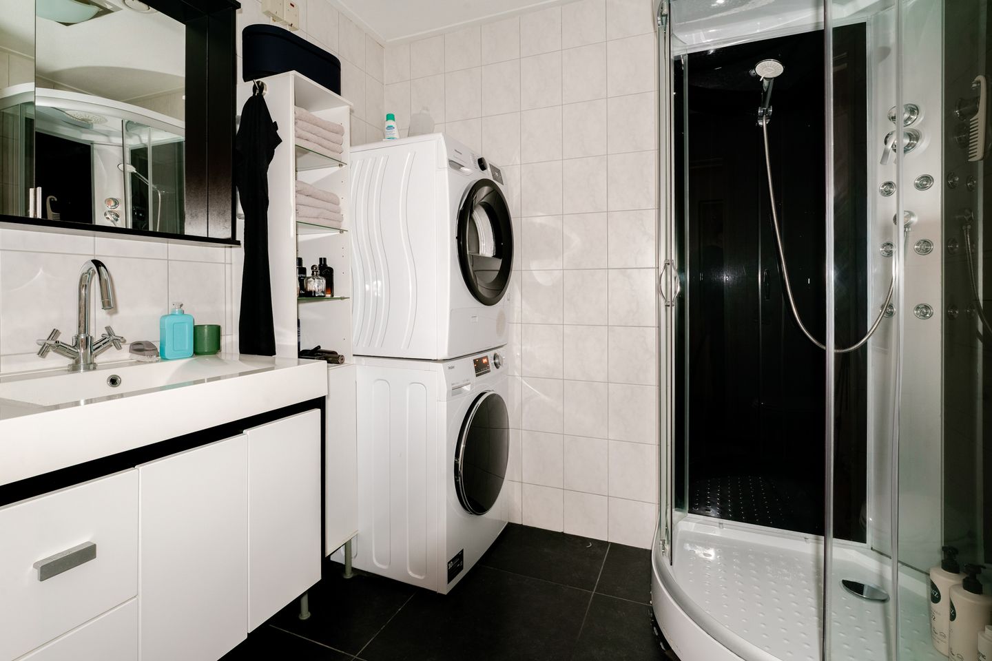 Foto 25 van Schoolstraat 7-B