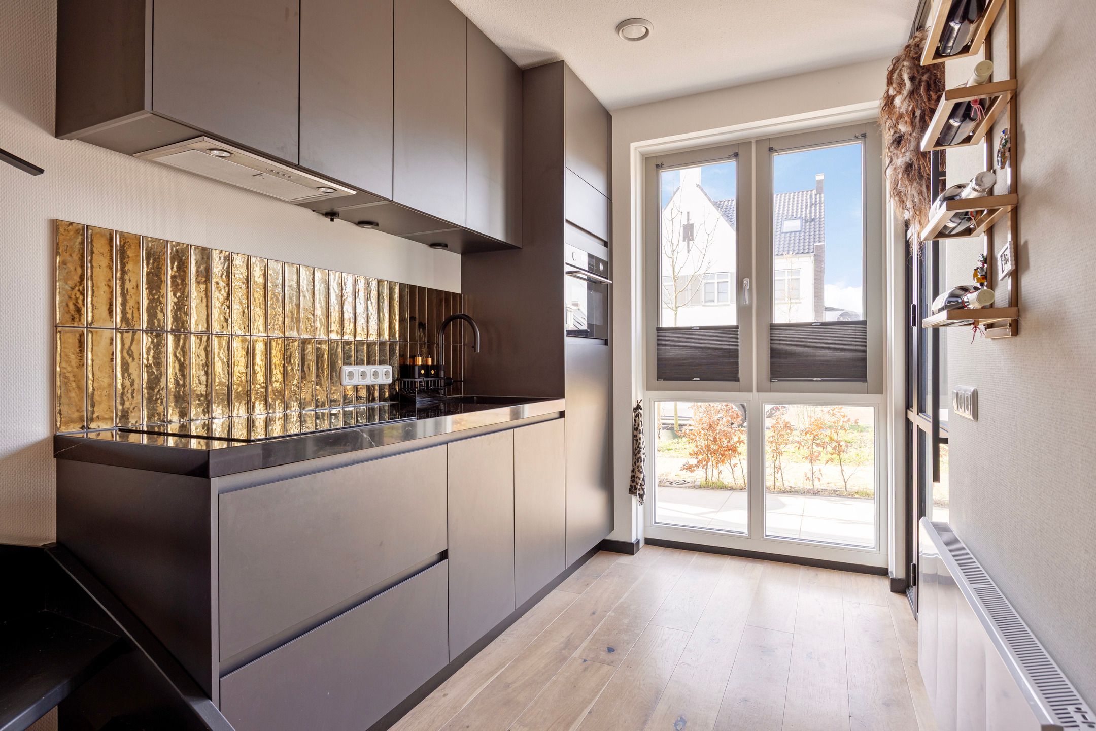 Photo 9 of Gouvernante 27