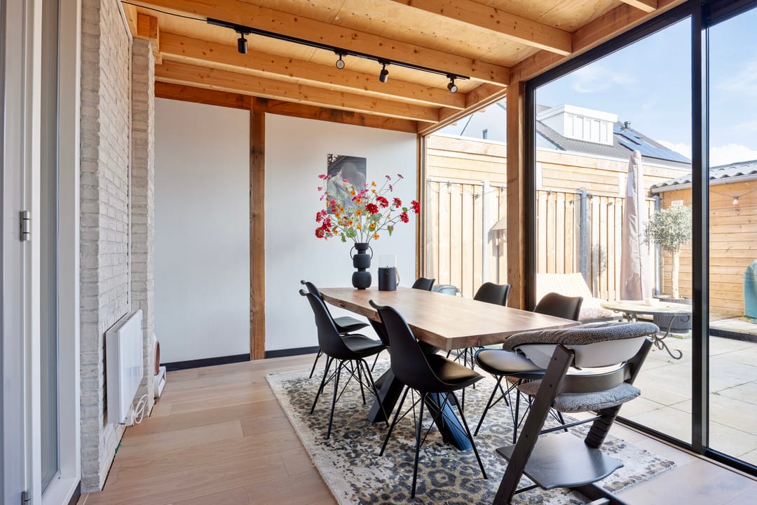 Photo 13 of Gouvernante 27