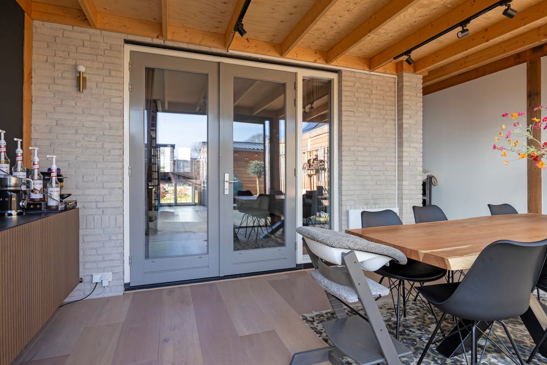 Photo 16 of Gouvernante 27