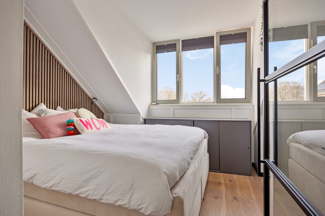 Photo 17 of Gouvernante 27