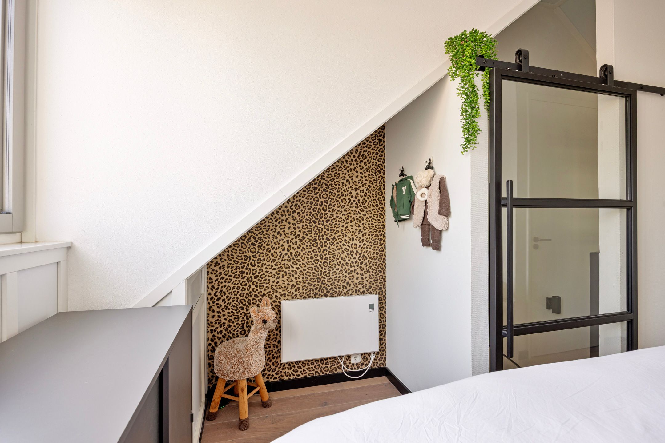 Photo 18 of Gouvernante 27