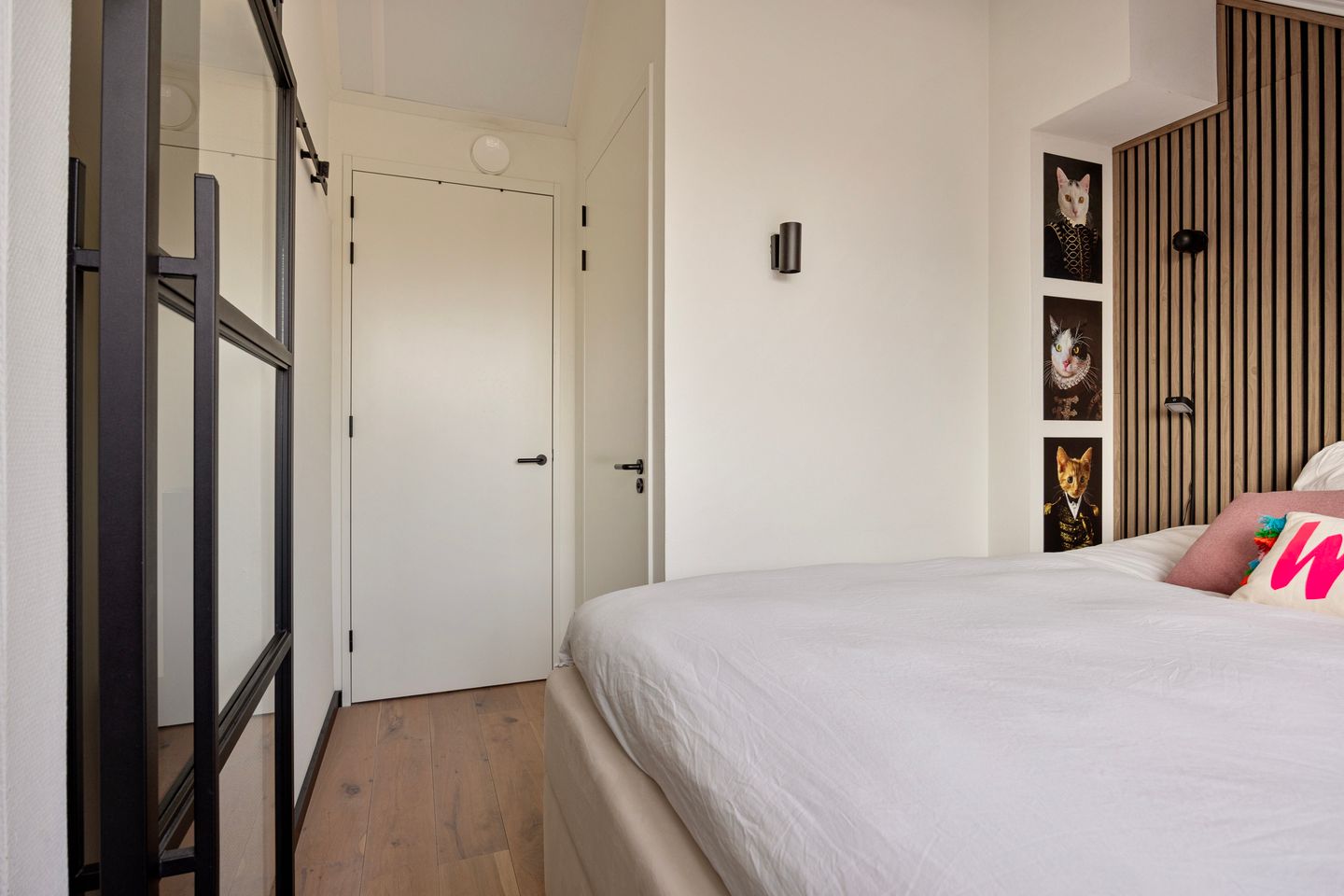 Photo 19 of Gouvernante 27