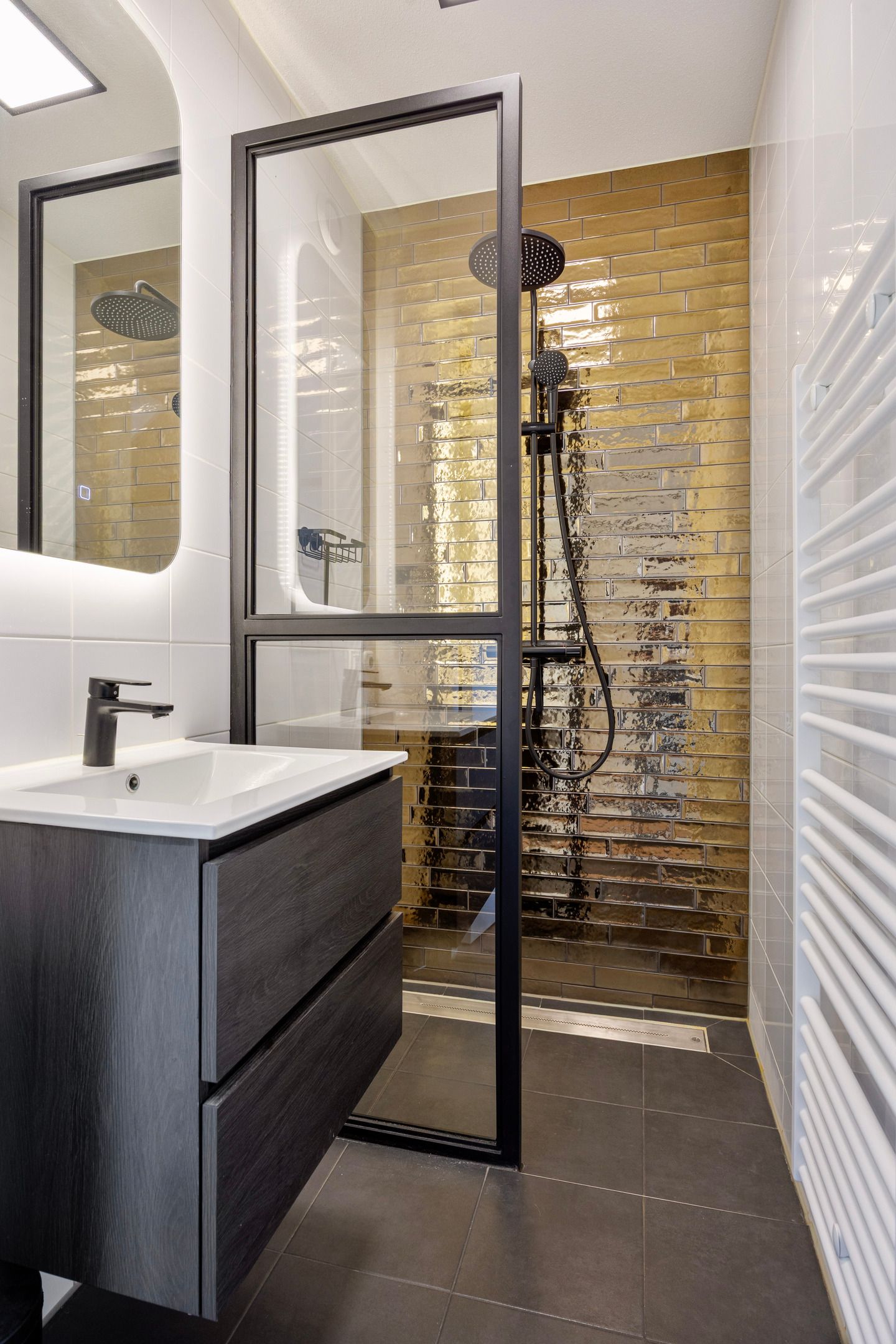 Photo 20 of Gouvernante 27