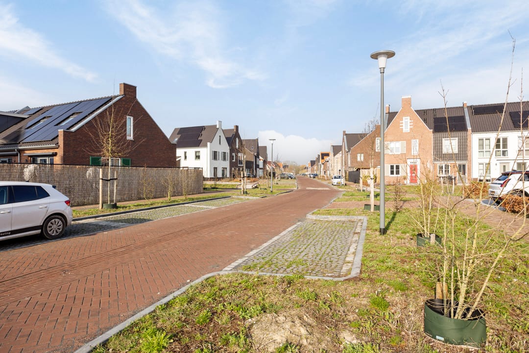 Photo 31 of Gouvernante 27