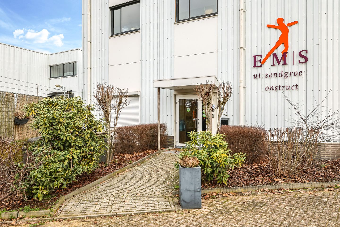 View photo 2 of Industriepark 25