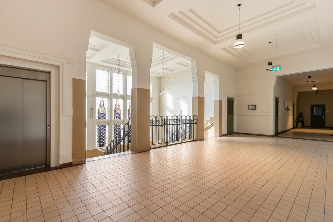 Photo 11 of Reeweg Oost 123-P