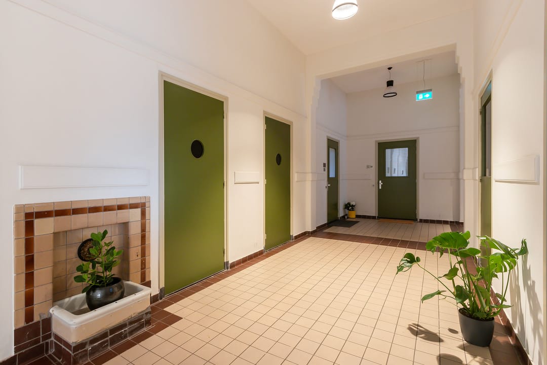 Photo 13 of Reeweg Oost 123-P