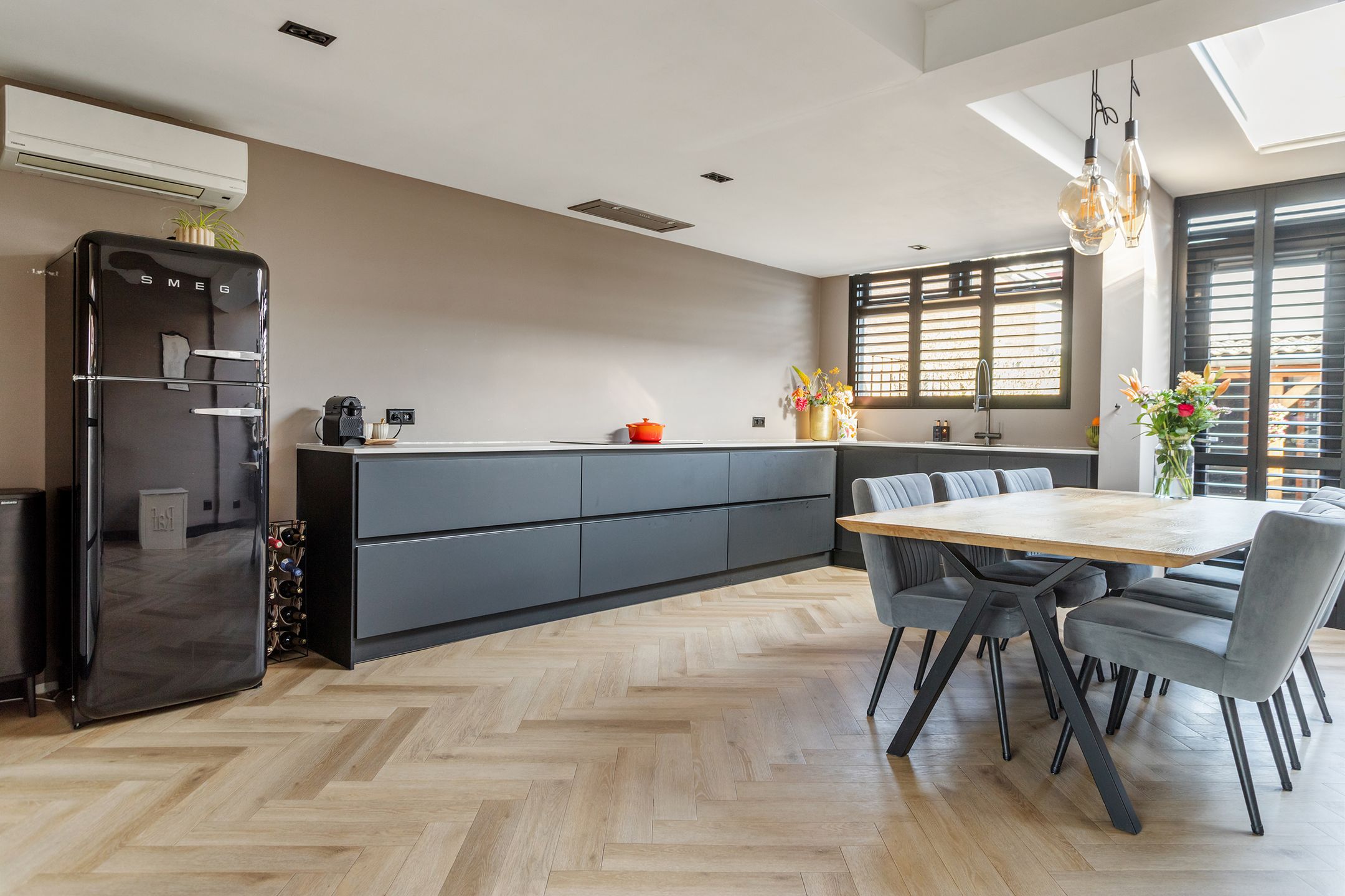 Spacious and Modern Family Home with Garden in Green De Bilt — 12