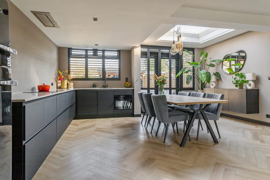 Spacious and Modern Family Home with Garden in Green De Bilt — 13