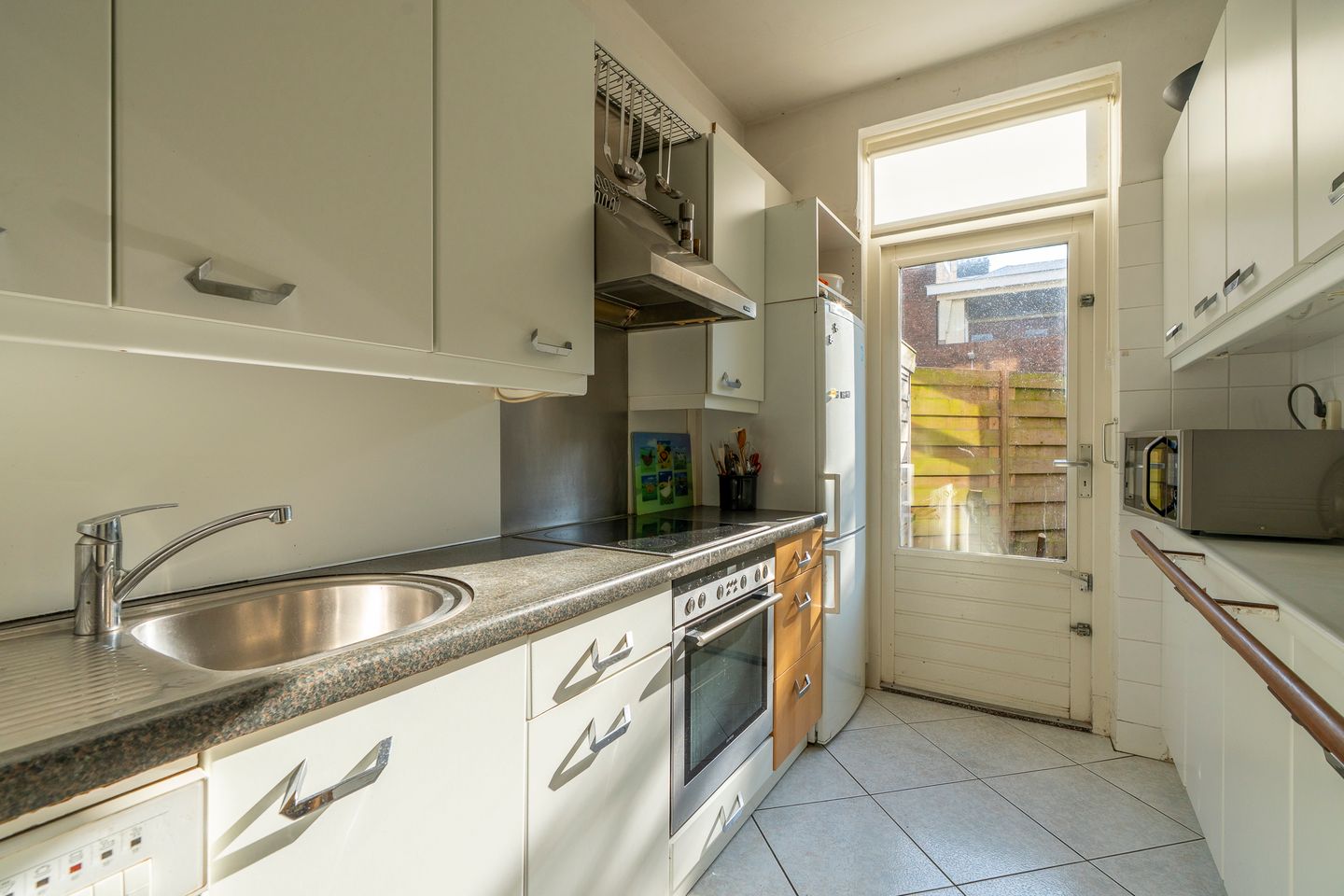 Foto 10 van Albert Neuhuysstraat 2-A