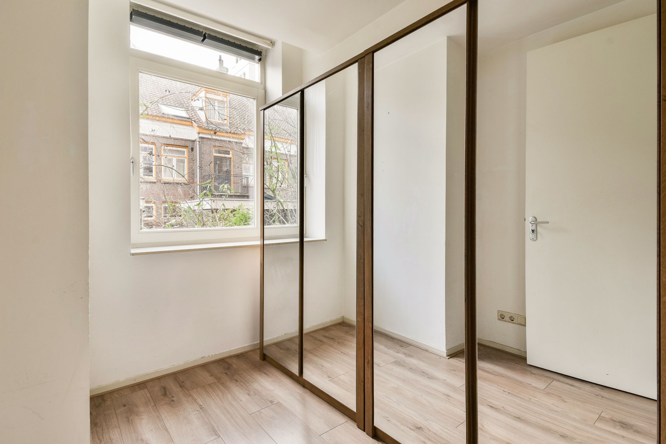 Charming Ground-Floor Apartment with Sunny Garden in Spaarndammerbuurt — 18