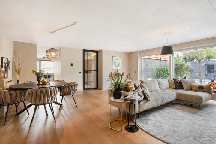 Foto 3 van Satijnzwam 13