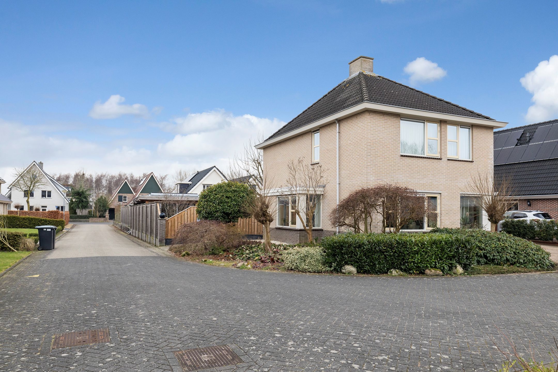 Foto 3 van Voorstag 12