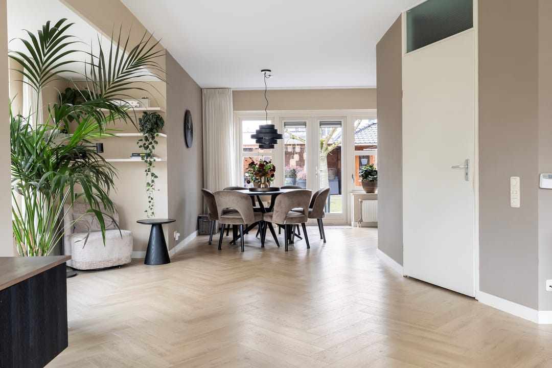 Foto 11 van Voorstag 12