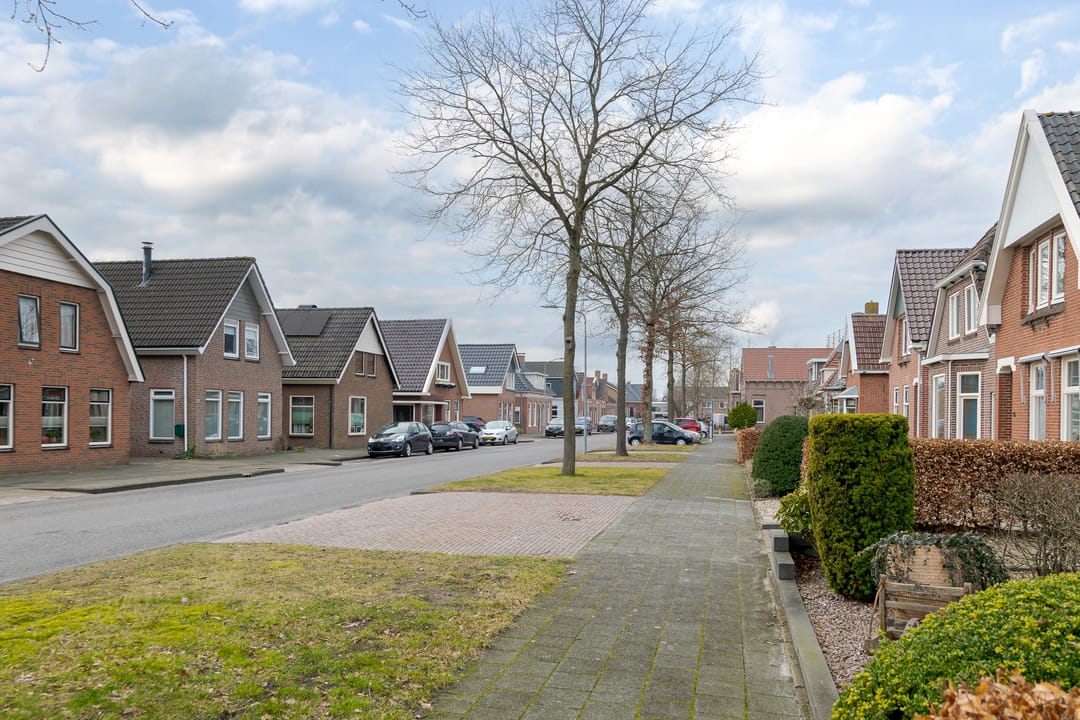 Photo 8 of J.P. Santeeweg 46