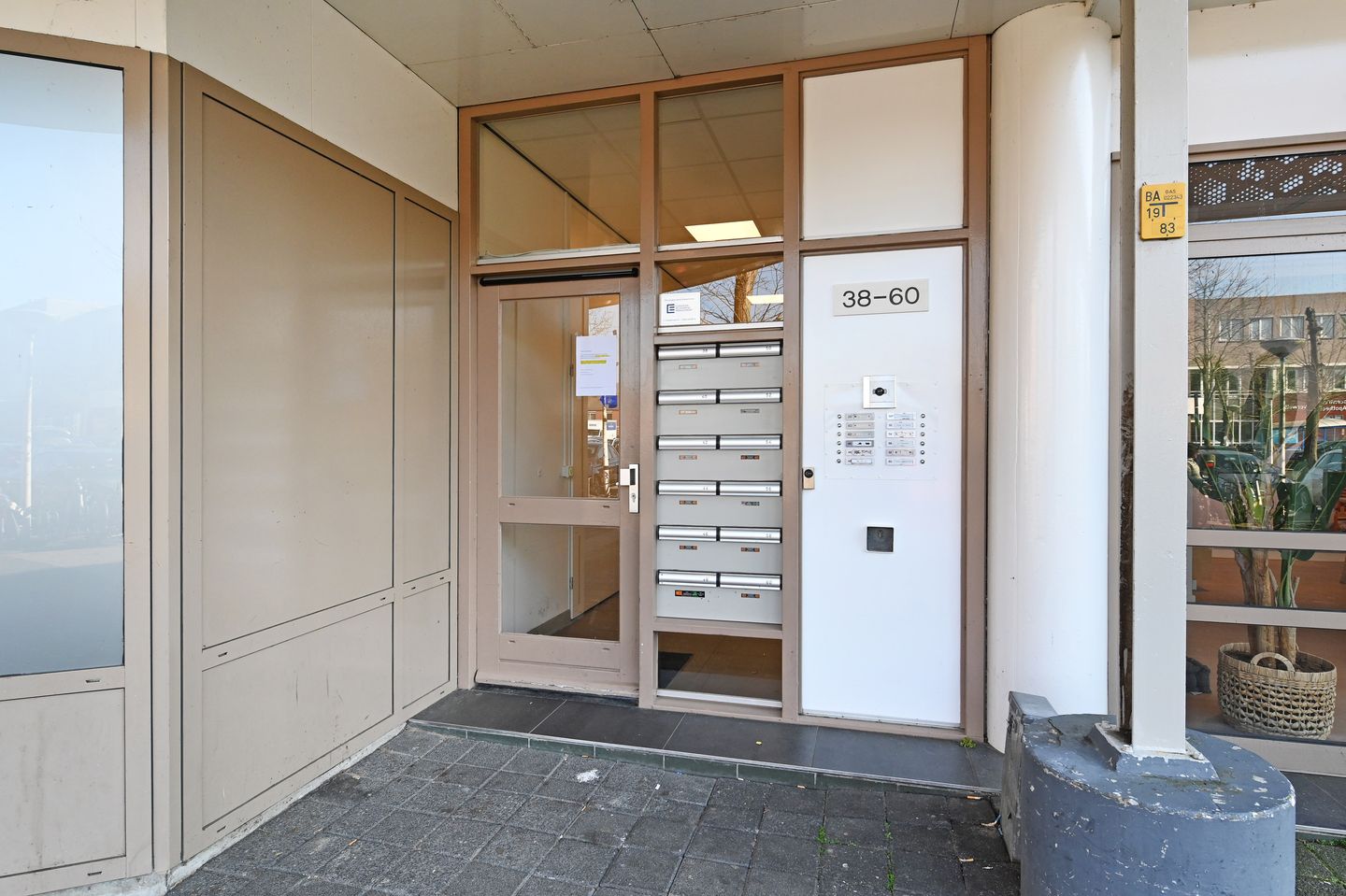 Photo 5 of Middenmolenplein 56