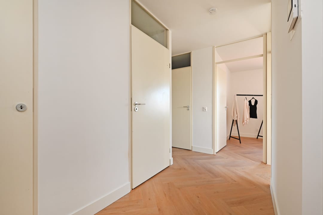 Photo 8 of Middenmolenplein 56