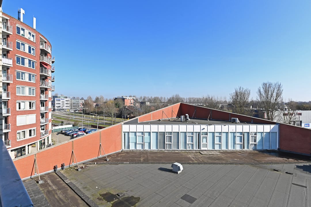 Photo 28 of Middenmolenplein 56