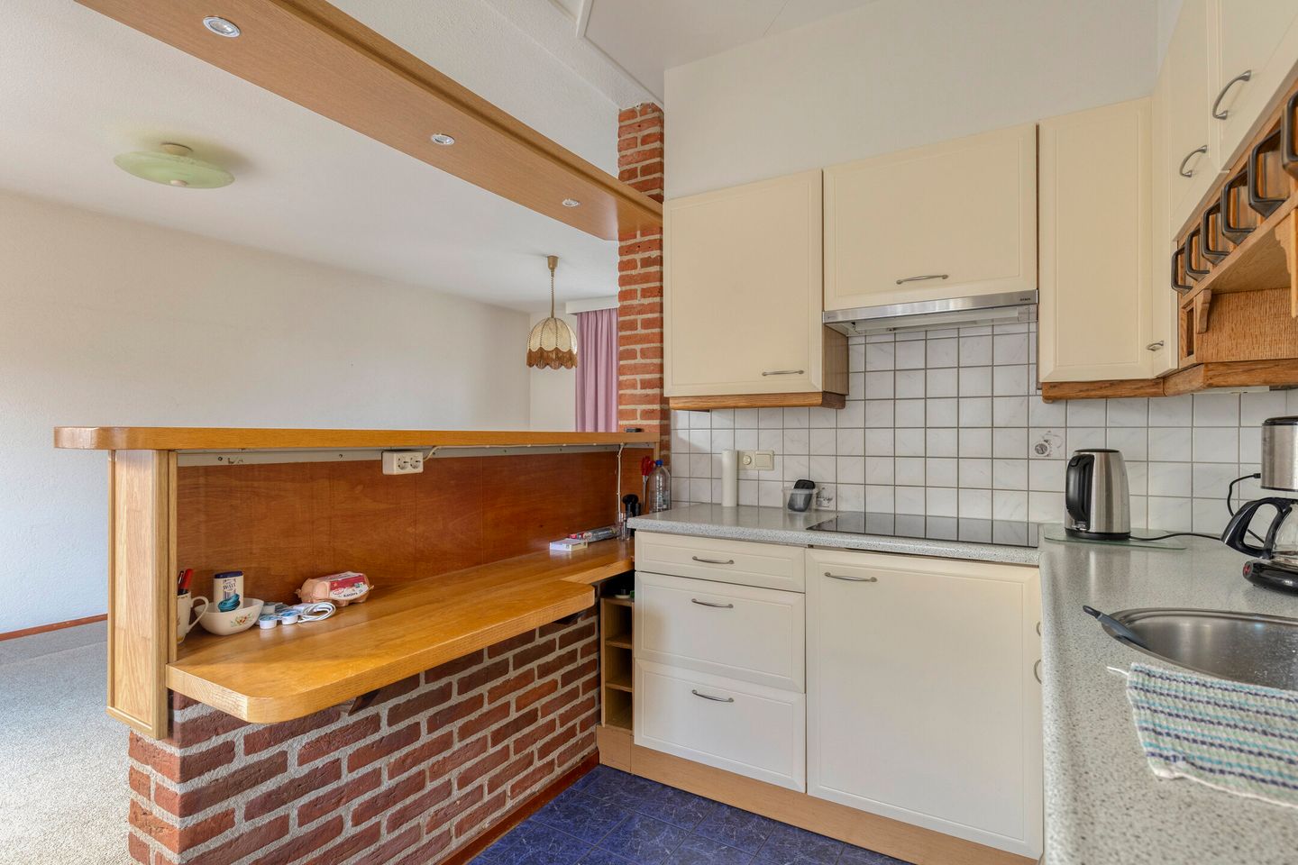 Foto 10 van Reviusstraat 1