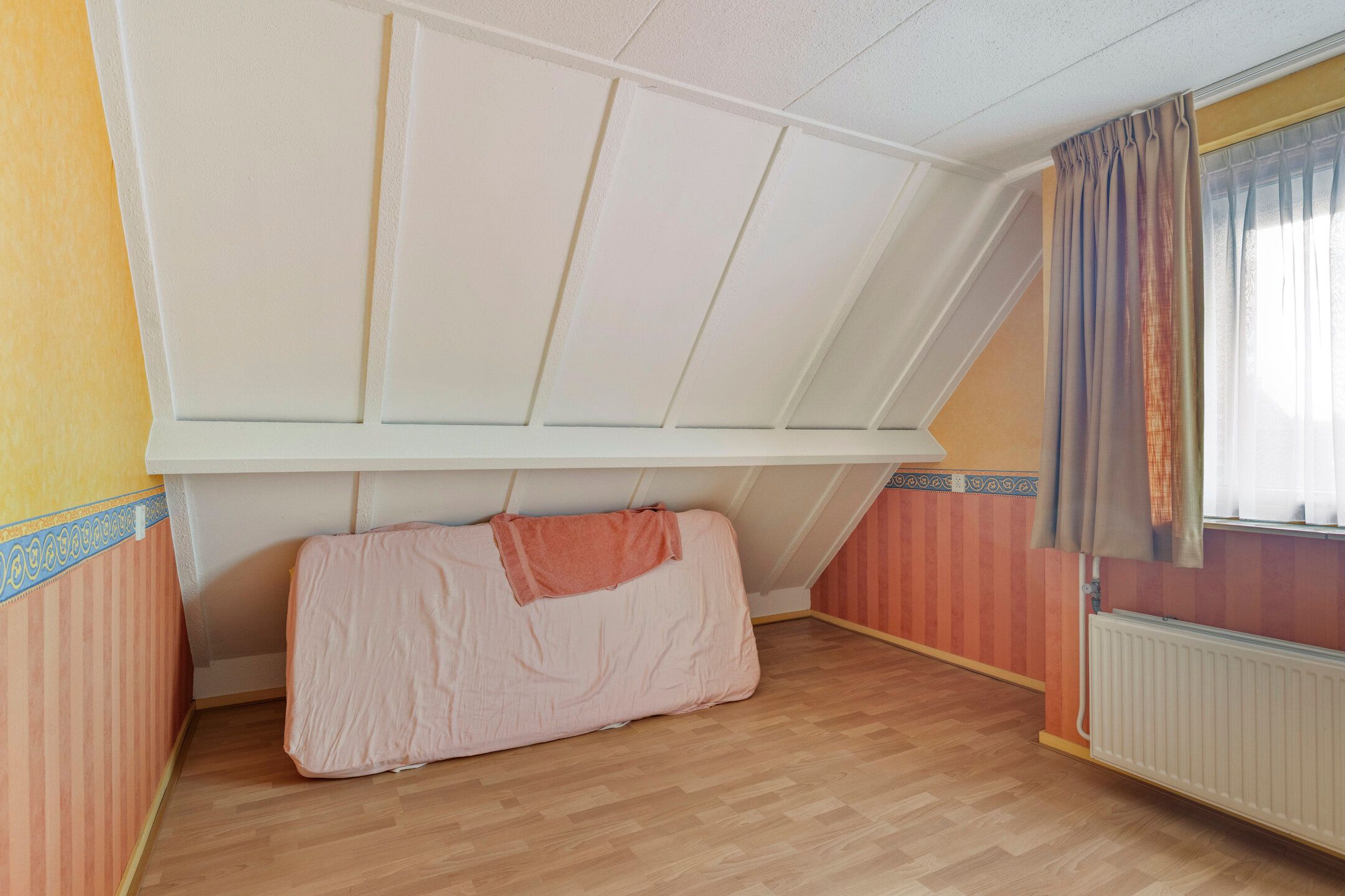 Foto 24 van Reviusstraat 1