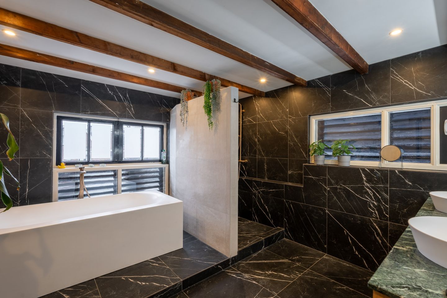 Photo 10 of Poulinkstraat 3-B