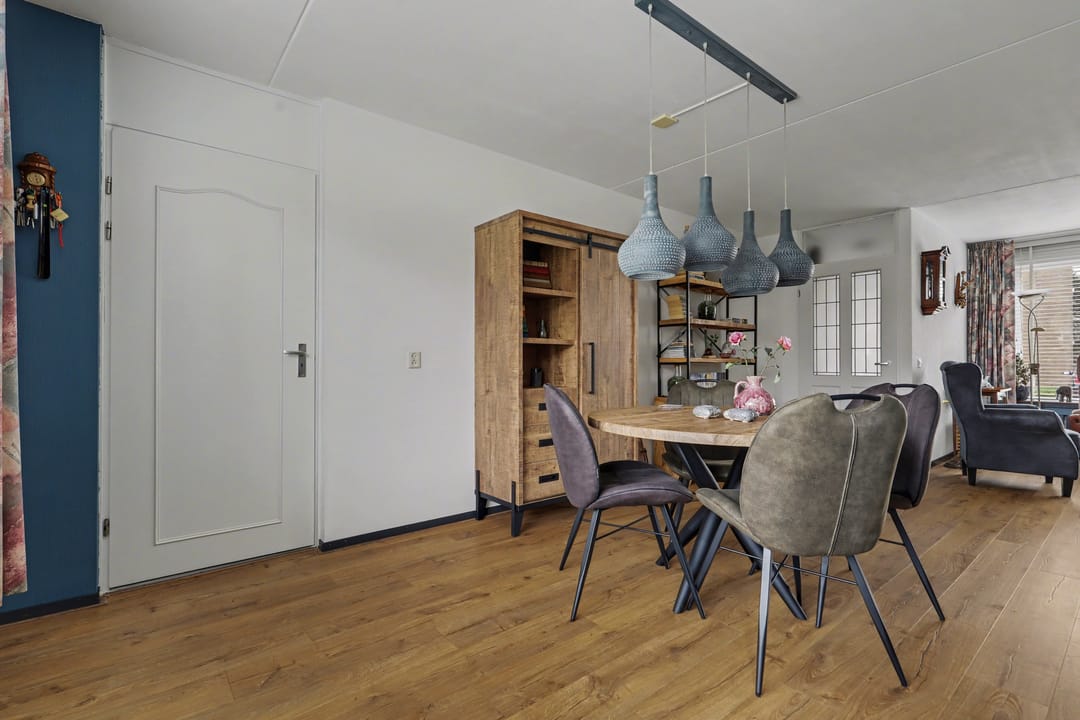 Photo 11 of Van Bossestraat 24