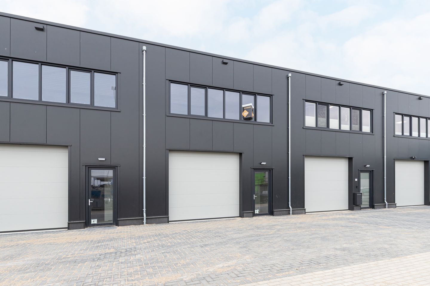 View photo 1 of Transportweg 4-B