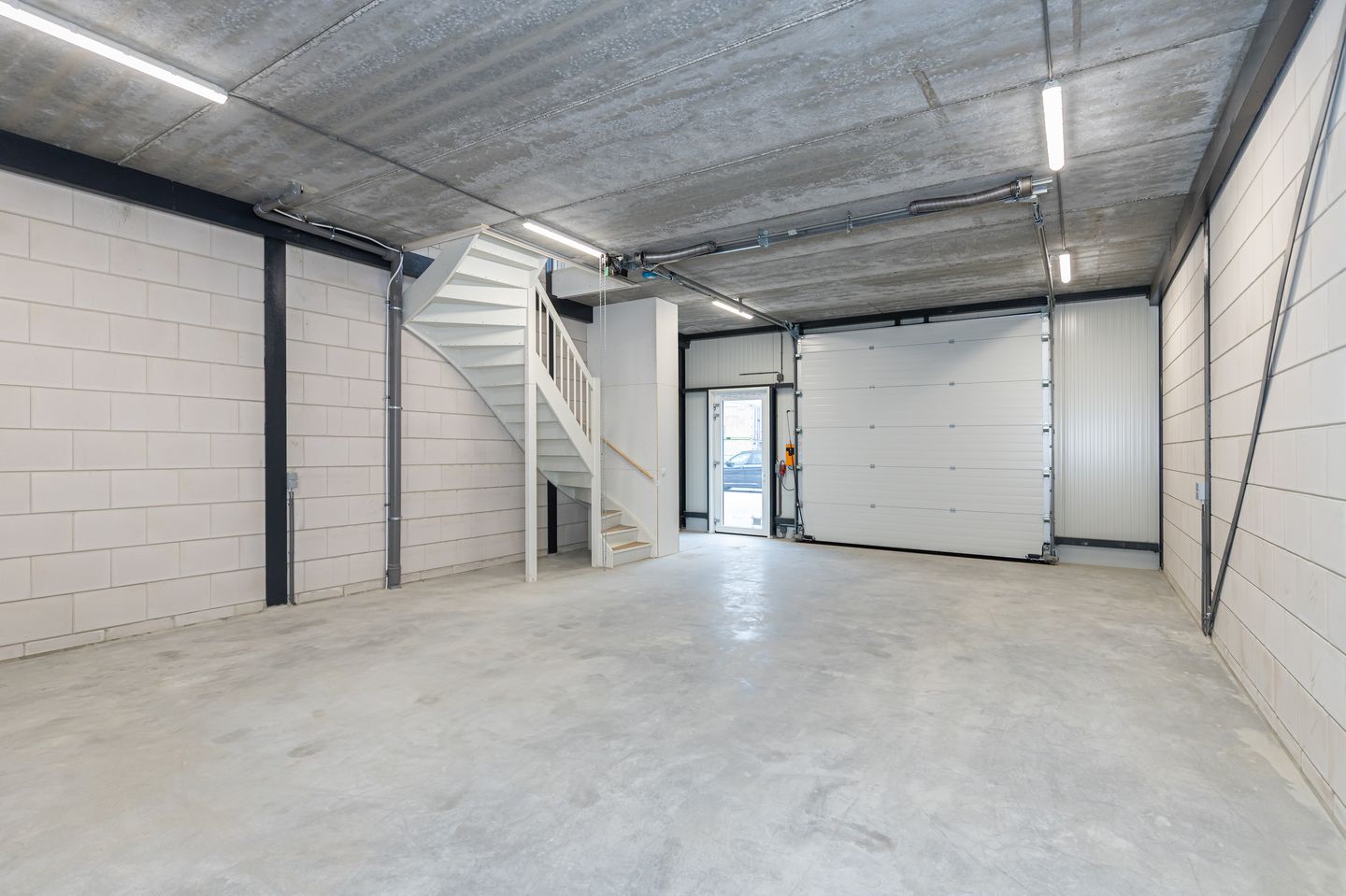 View photo 3 of Transportweg 4-B