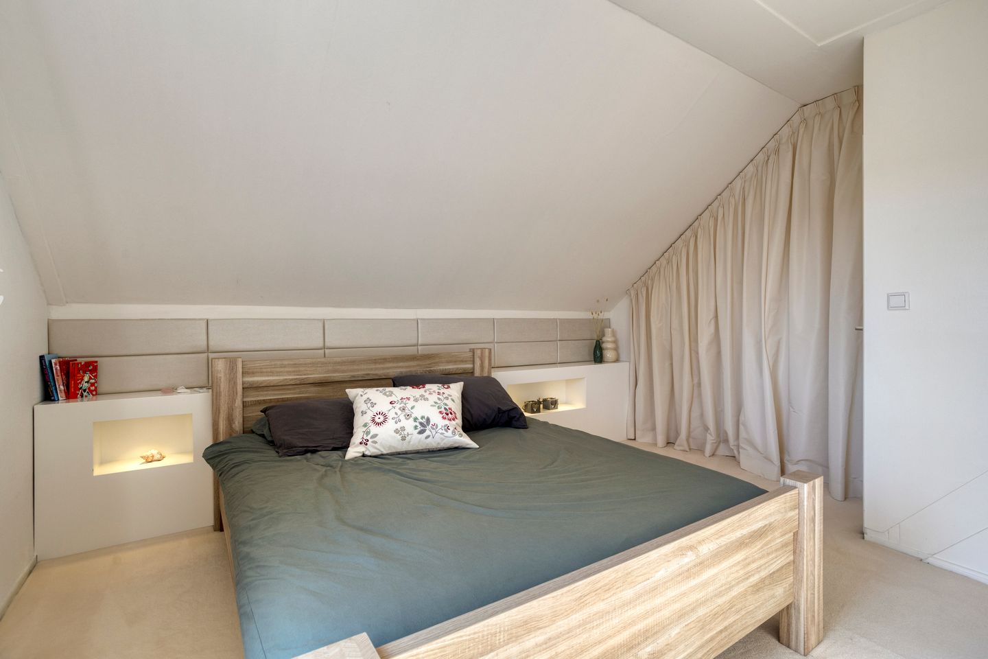 Foto 34 van Hanebalken 250