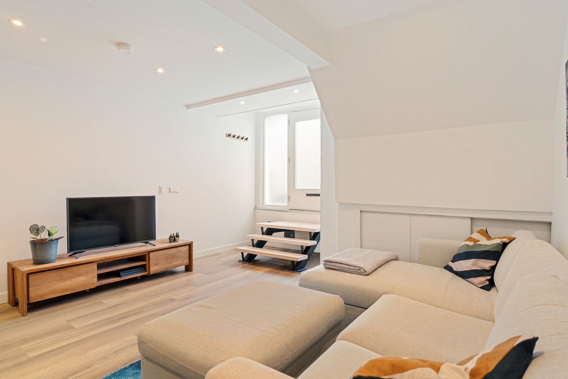 Foto 9 van Duivenvoordestraat 87-A