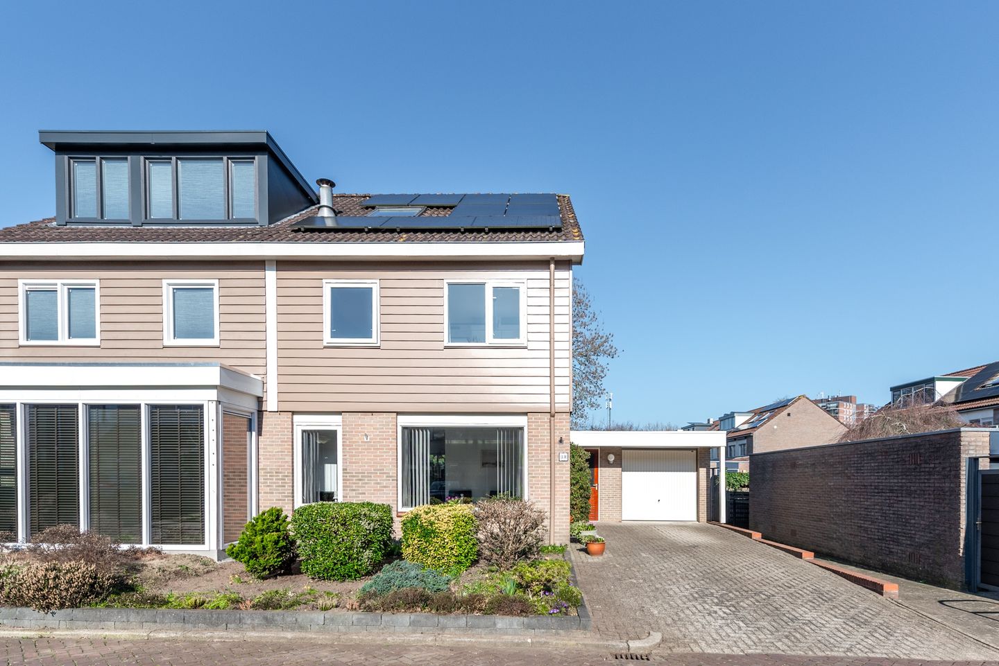 Foto 35 van Vlierbessenlaan 13