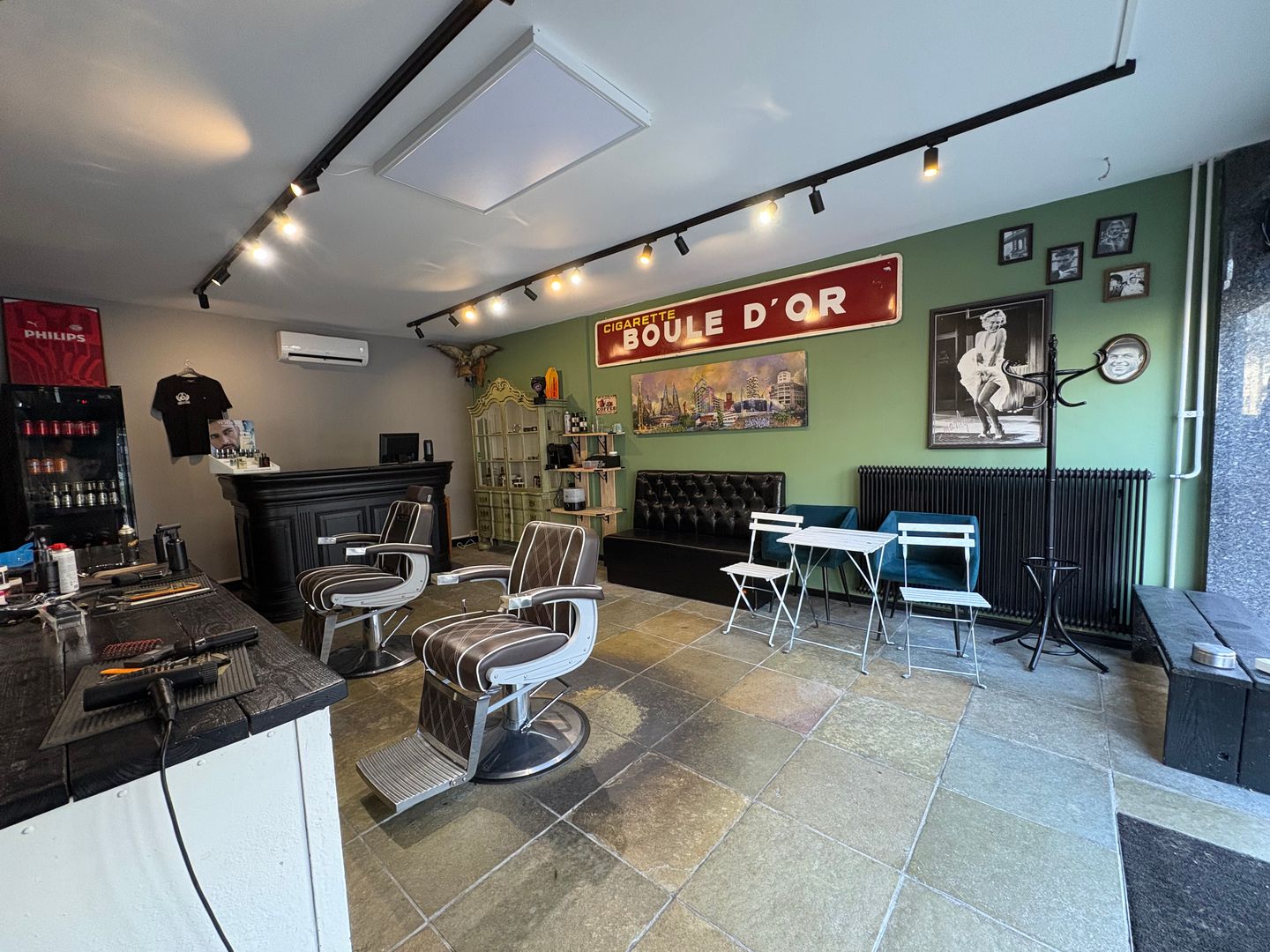 View photo 2 of Leenderweg 87