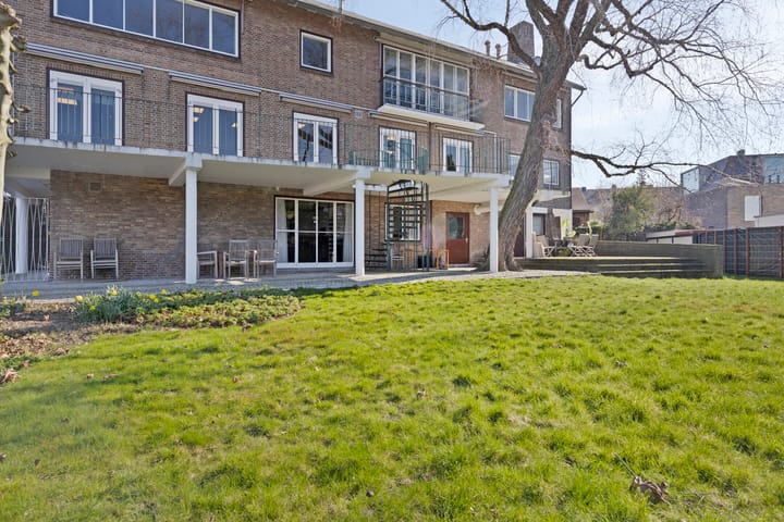 Photo 3 of Muzenplein 9