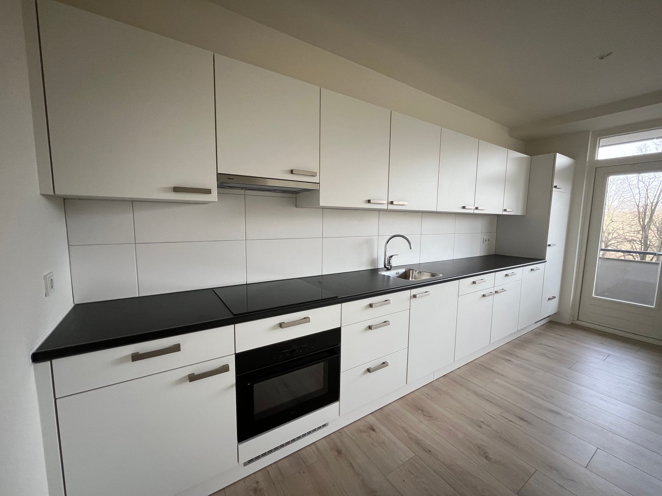 Photo 6 of van Vredenburchweg 519