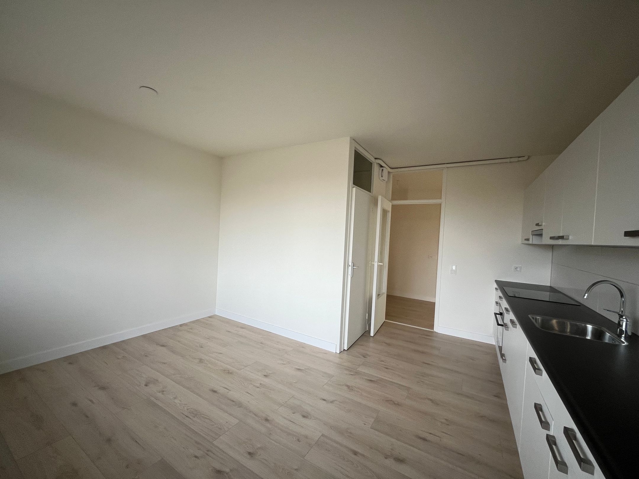 Photo 9 of van Vredenburchweg 519