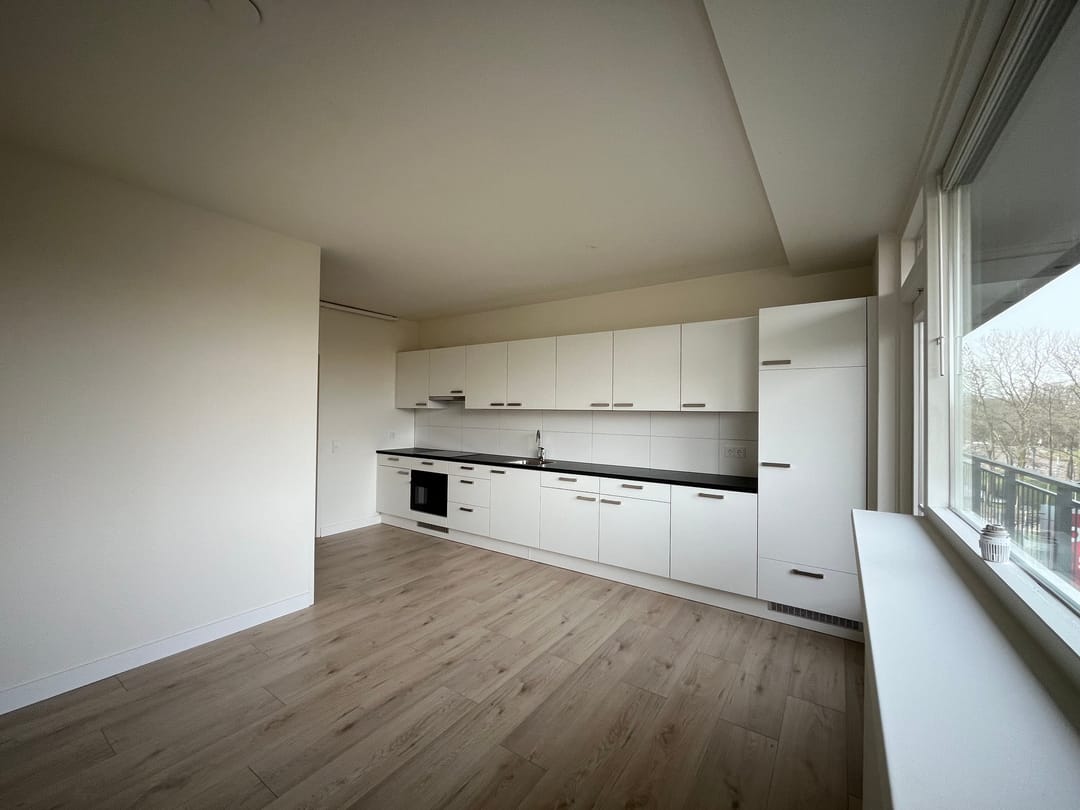 Photo 11 of van Vredenburchweg 519