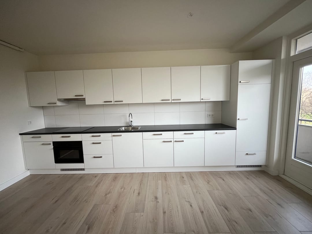 Photo 13 of van Vredenburchweg 519