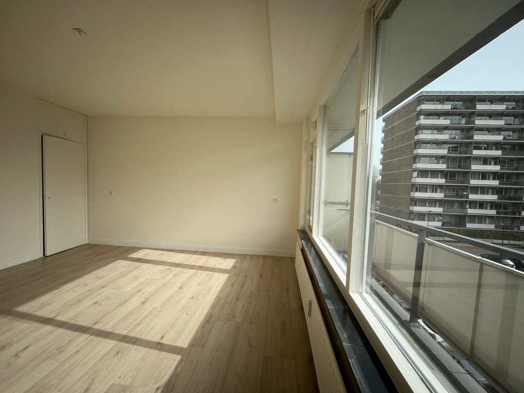 Photo 17 of van Vredenburchweg 519