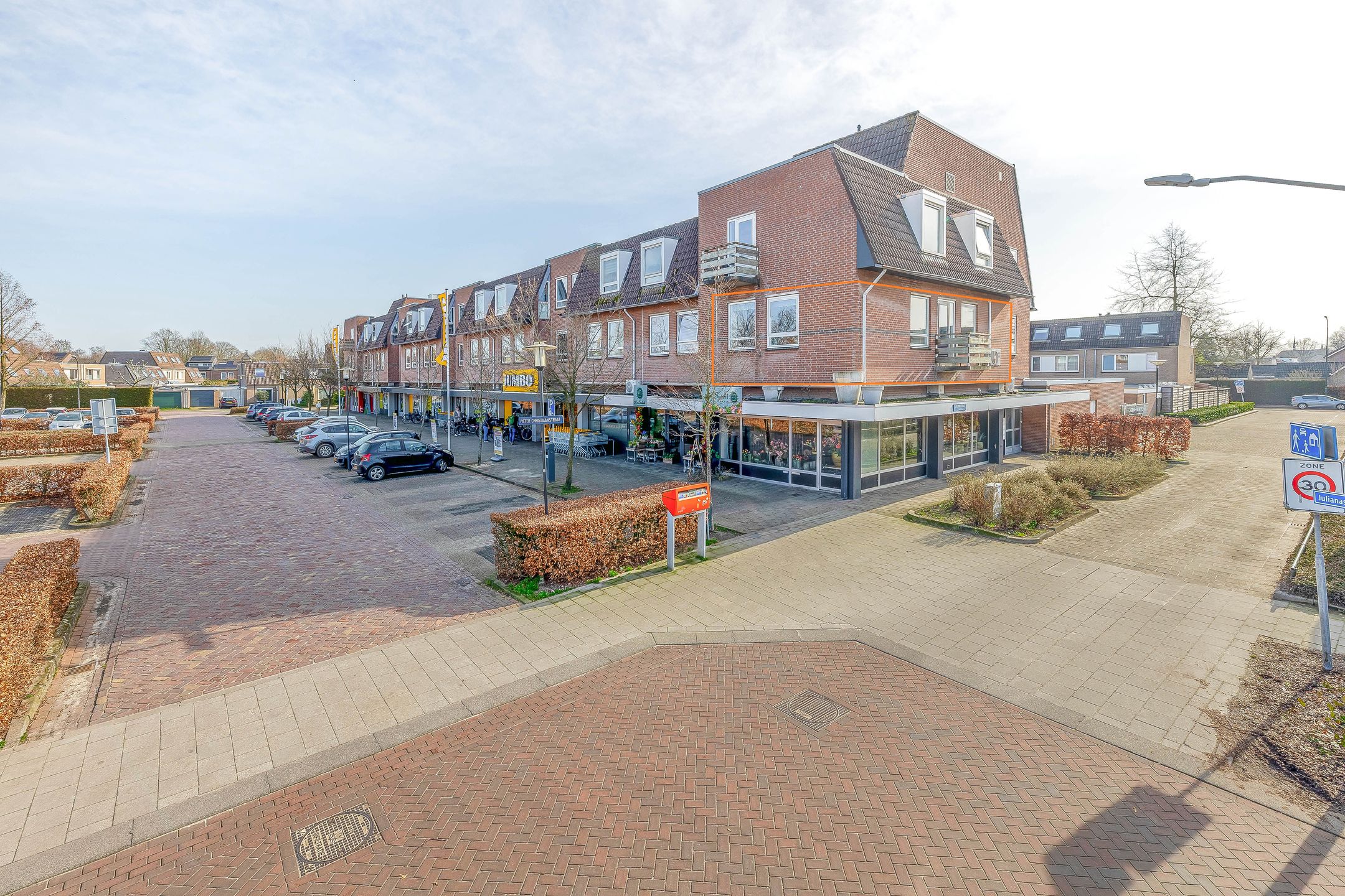 Buying a house in The Netherlands., Julianastraat 2