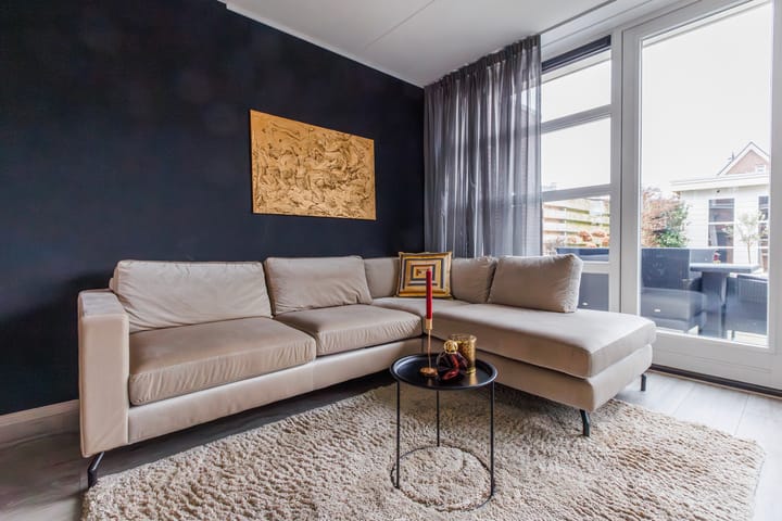 Photo 4 of Begoniastraat 19